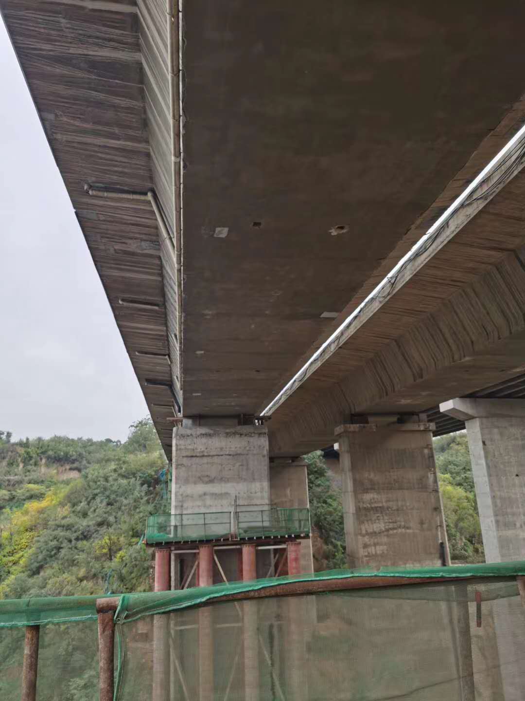 肥西桥梁加固前制定可行设计方案图并用对施工方法